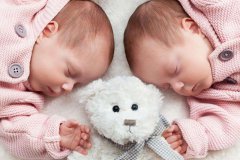 时光婴儿和天然出生的宝宝的区别
